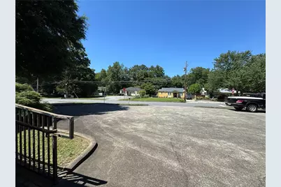 2381 Shallowford Terrace, Atlanta, GA 30341 - Photo 37