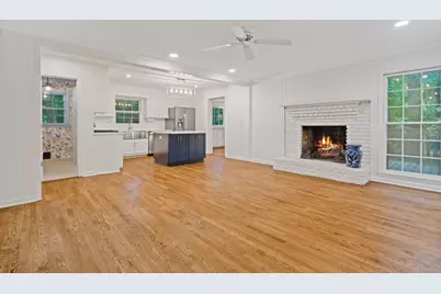 345 W Spalding Drive Drive, Sandy Springs, GA 30328 - Photo 3
