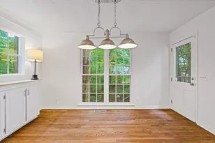 345 W Spalding Dr Dr, Sandy Springs, GA 30328 - Photo 21