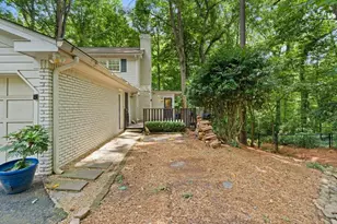 345 W Spalding Dr Dr, Sandy Springs, GA 30328 - Photo 47