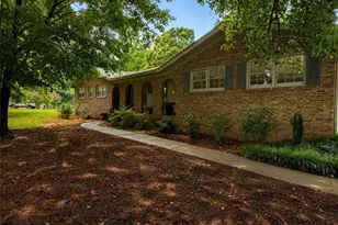 225 Pineridge Rd, Bogart, GA 30622 - Photo 1