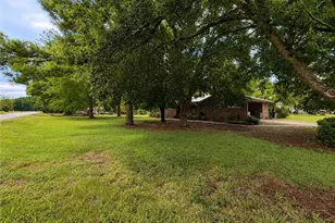 225 Pineridge Rd, Bogart, GA 30622 - Photo 3
