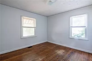 1555 Venetian Dr SW, Atlanta, GA 30311 - Photo 13