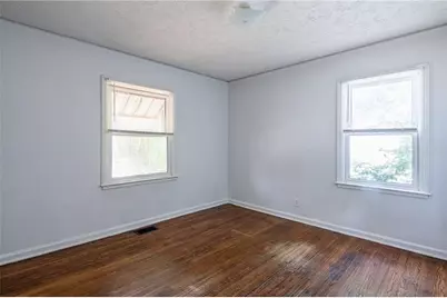 1555 Venetian Drive SW, Atlanta, GA 30311 - Photo 11