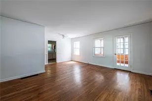 1555 Venetian Dr SW, Atlanta, GA 30311 - Photo 3