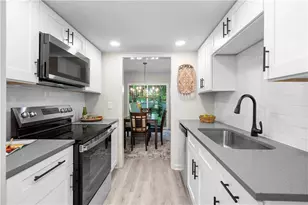 922 Cedar Creek S, Marietta, GA 30067 - Photo 11