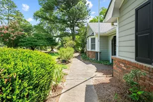 1843 Mountain Creek Dr, Stone Mountain, GA 30087 - Photo 15
