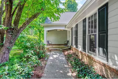 1843 Mountain Creek Drive, Stone Mountain, GA 30087 - Photo 13