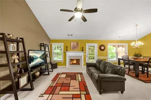 2300 Village Green Dr, Fairburn, GA 30213 - Photo 5