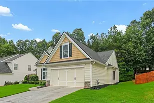 2300 Village Green Dr, Fairburn, GA 30213 - Photo 3