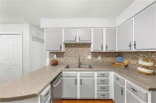 1670 Terrell Ridge Dr SE, Marietta, GA 30067 - Photo 3