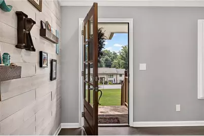 47 Rhodes Drive, Marietta, GA 30068 - Photo 5
