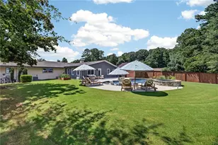 47 Rhodes Dr, Marietta, GA 30068 - Photo 33