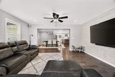 47 Rhodes Drive, Marietta, GA 30068 - Photo 17