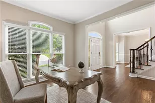 5025 Jonquilla Dr, Alpharetta, GA 30004 - Photo 9