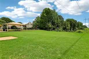631 Catamount Way SW, Lilburn, GA 30047 - Photo 37