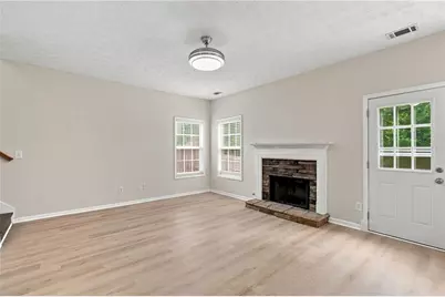 6356 Wilmington Way, Flowery Branch, GA 30542 - Photo 9