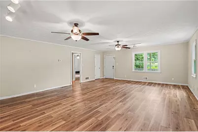 1422 Zebulon Road, Griffin, GA 30224 - Photo 7