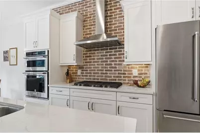 3948 Cliffmont Circle, Marietta, GA 30068 - Photo 7