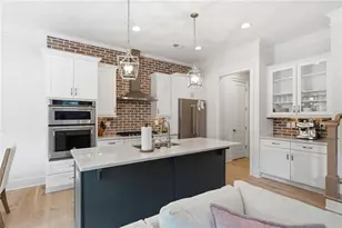 3948 Cliffmont Circle, Marietta, GA 30068 - Photo 5