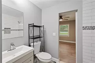 2462 Macon Dr SW, Atlanta, GA 30315 - Photo 15