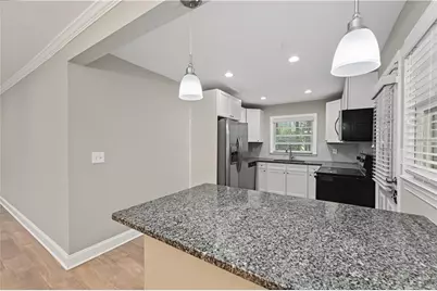 2462 Macon Drive SW, Atlanta, GA 30315 - Photo 9