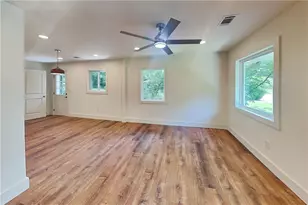 360 Simpson Terrace NW, Atlanta, GA 30314 - Photo 3