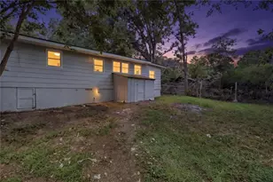 6140 Nichols Dr, Union City, GA 30291 - Photo 21