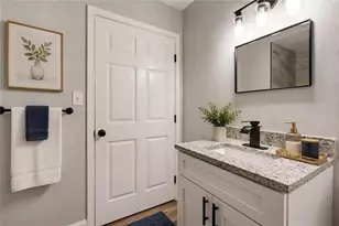 6140 Nichols Dr, Union City, GA 30291 - Photo 17