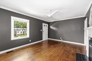 2597 Elsinore St, East Point, GA 30344 - Photo 9