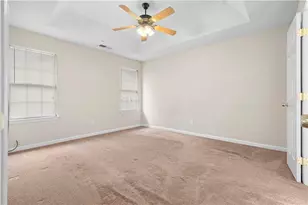 5515 Lofwood Ln, Lithonia, GA 30058 - Photo 13