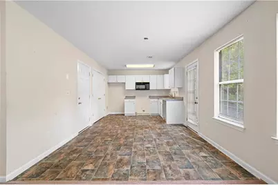 5515 Lofwood Lane, Lithonia, GA 30058 - Photo 7