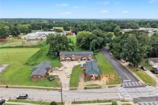 22 Pratt St, Newnan, GA 30263 - Photo 51