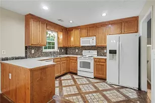 1705 Bismarck Cir, Winder, GA 30680 - Photo 9