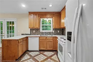 1705 Bismarck Cir, Winder, GA 30680 - Photo 11