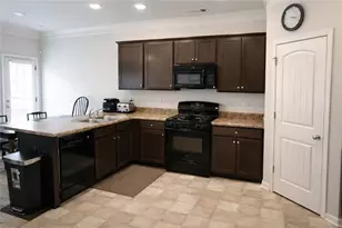 1740 Snapping Ct, Winder, GA 30680 - Photo 9