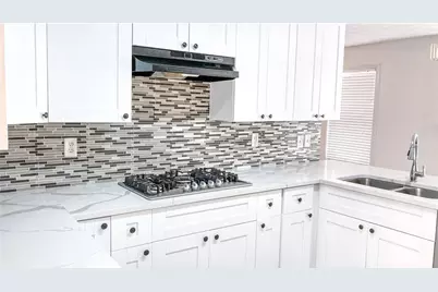 570 Sterling Pointe Court, Lawrenceville, GA 30043 - Photo 11