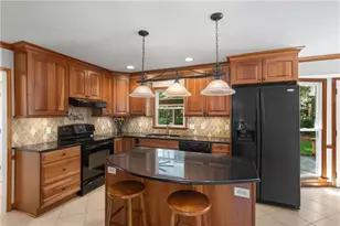 2303 Fenhurst Pl, Atlanta, GA 30338 - Photo 3