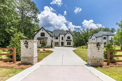 10765 Shallowford Road, Roswell, GA 30075 - Photo 1