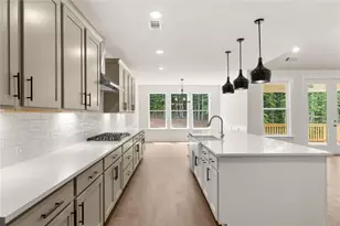 8350 Creekside Overlook Dr, Gainesville, GA 30506 - Photo 13