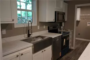 210 Woodland St, Homer, GA 30547 - Photo 9