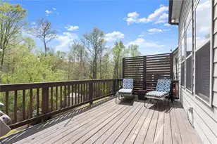 556 Lost Creek Dr, Woodstock, GA 30188 - Photo 17