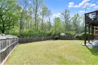 556 Lost Creek Drive, Woodstock, GA 30188 - Photo 13