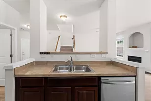 1058 Treymont Ln, Lawrenceville, GA 30045 - Photo 7