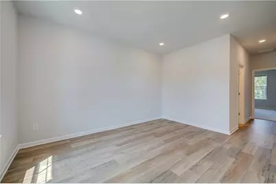 605 Button Grove, Hampton, GA 30228 - Photo 5