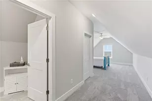 6878 S Bluff Ct, Gainesville, GA 30506 - Photo 37