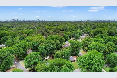 2700 Hawaii Court, Decatur, GA 30033 - Photo 31