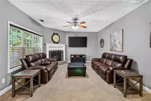 1509 Hillary Cove Ct, Lawrenceville, GA 30043 - Photo 11