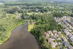 29 Bay Crest Ct, Loganville, GA 30052 - Photo 27