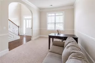 29 Bay Crest Ct, Loganville, GA 30052 - Photo 5